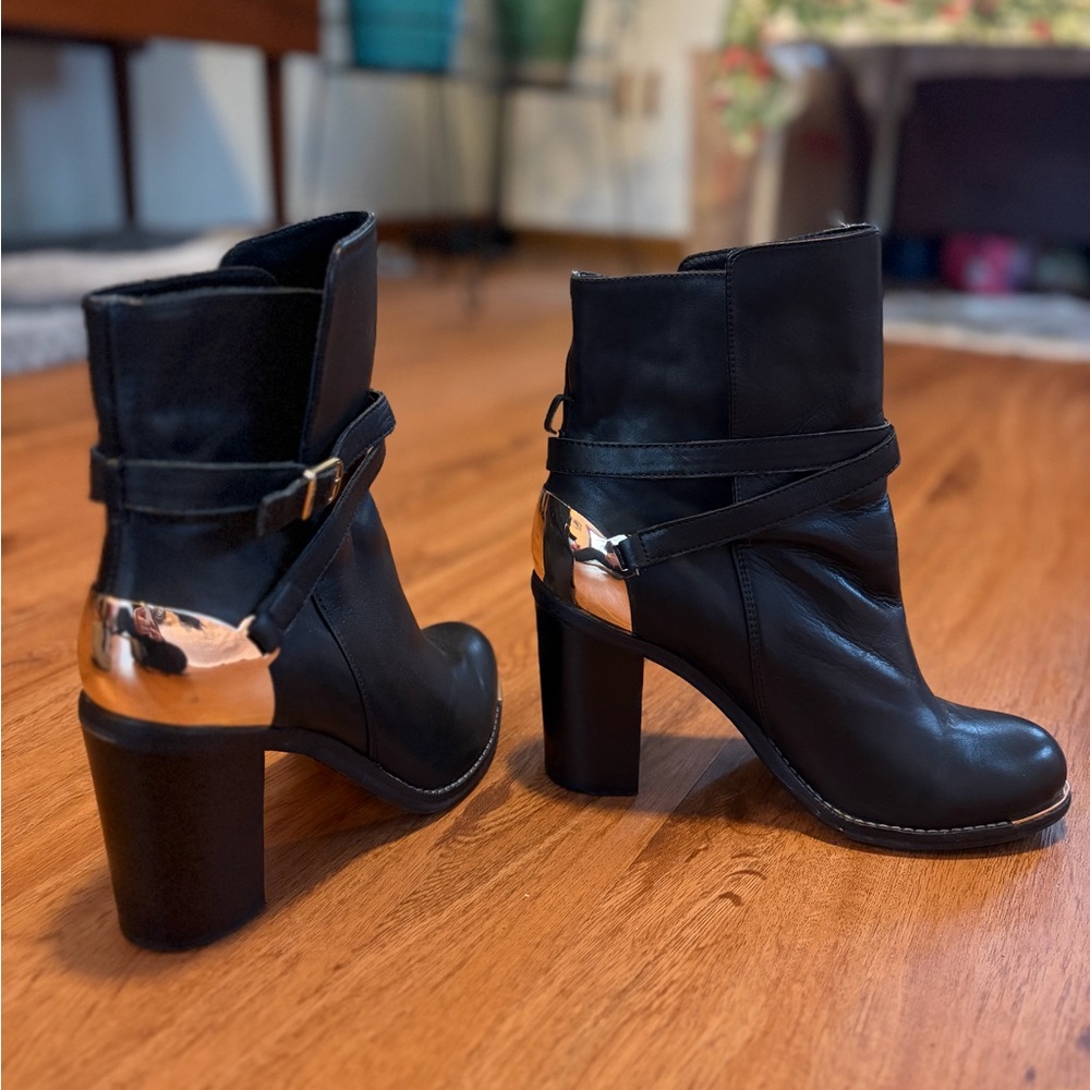 ZIGI Girl Black and Gold Heeled Boots